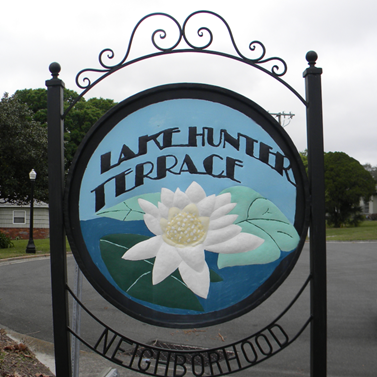 lake hunter terrace neighborhood sign