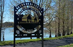 Lake Beulah neighborhood sign