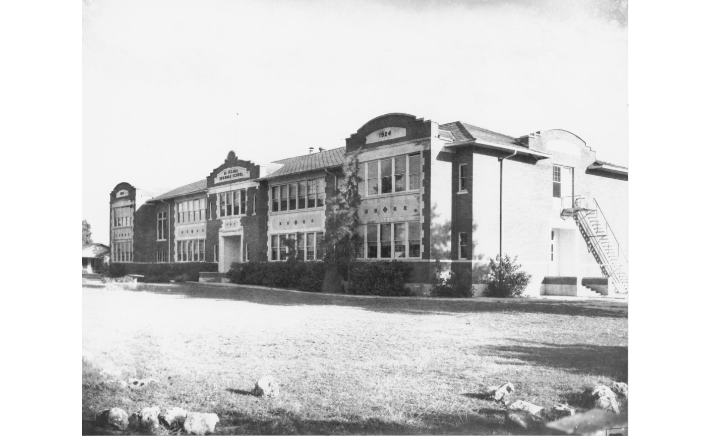Originally called Dixieland Grammar School, Dixieland Elementary was built in 1924 at a cost of $67,500.  The brick and stucco building opened its doors to students in September 1924 and has been in continuous use as a school ever since. It underwent a $1.5 million renovation in 1993.