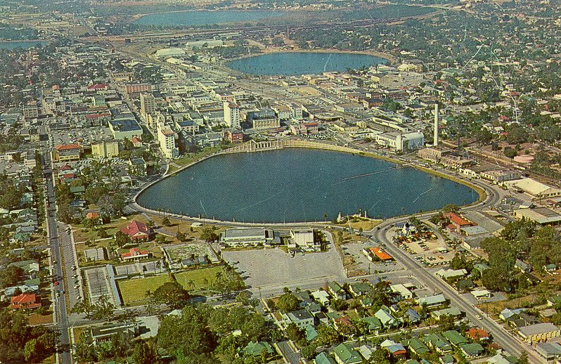 Aerial view of Lake Mirror in Lakeland, Florida with link to Lakeland Public Library Flickr album