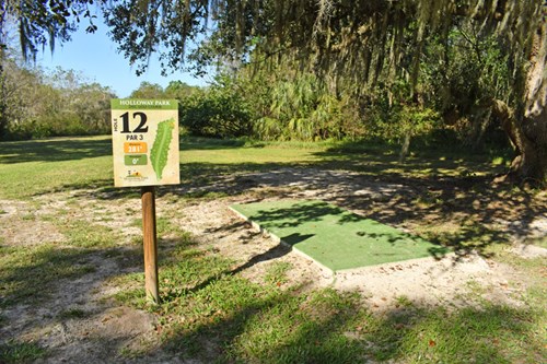 Holloway Park Disc Golf Hole 12 photo