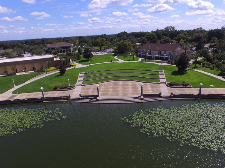 A picture of Lake Mirror Complex