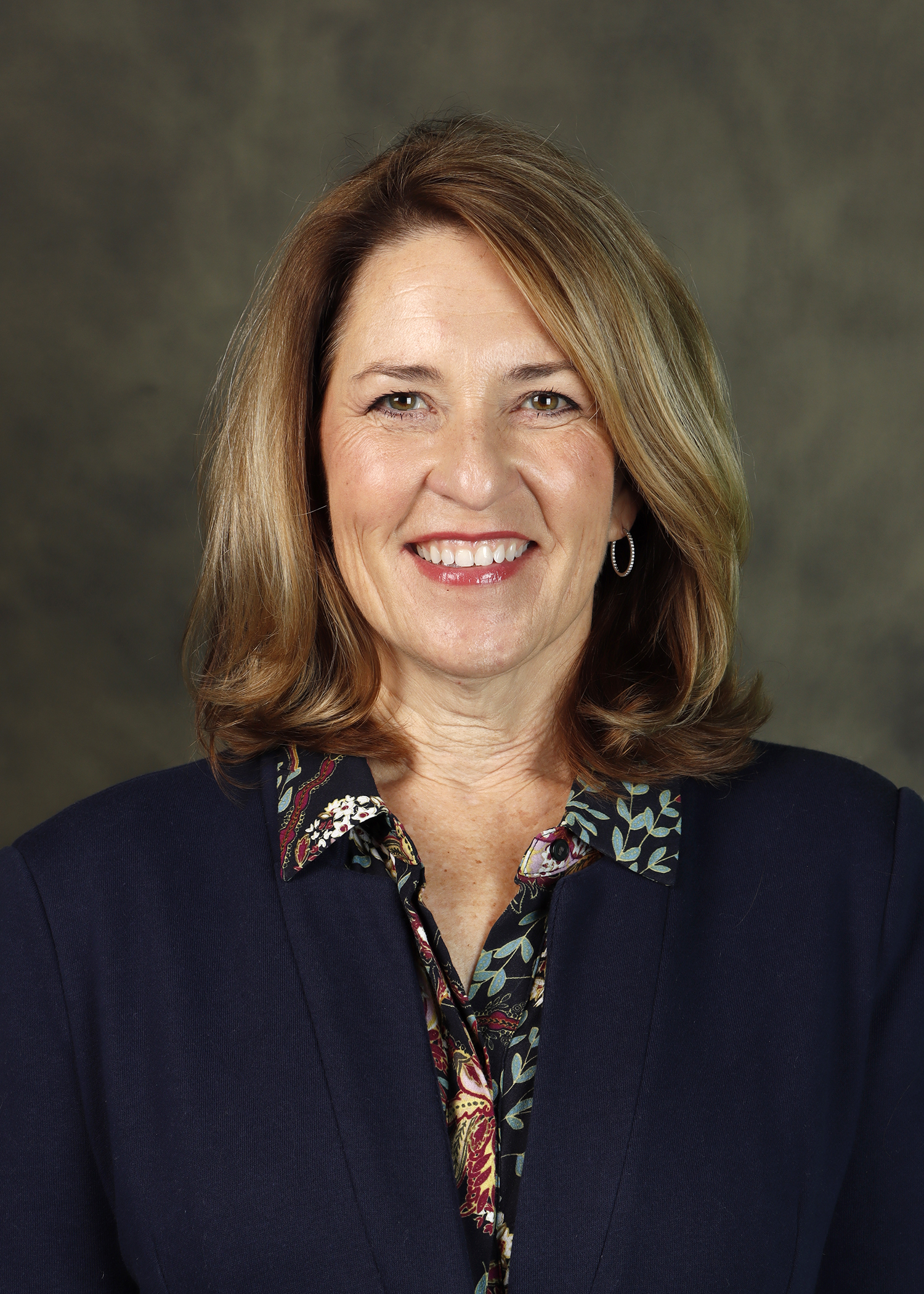 Sara Roberts McCarley Headshot, SW District Commissioner