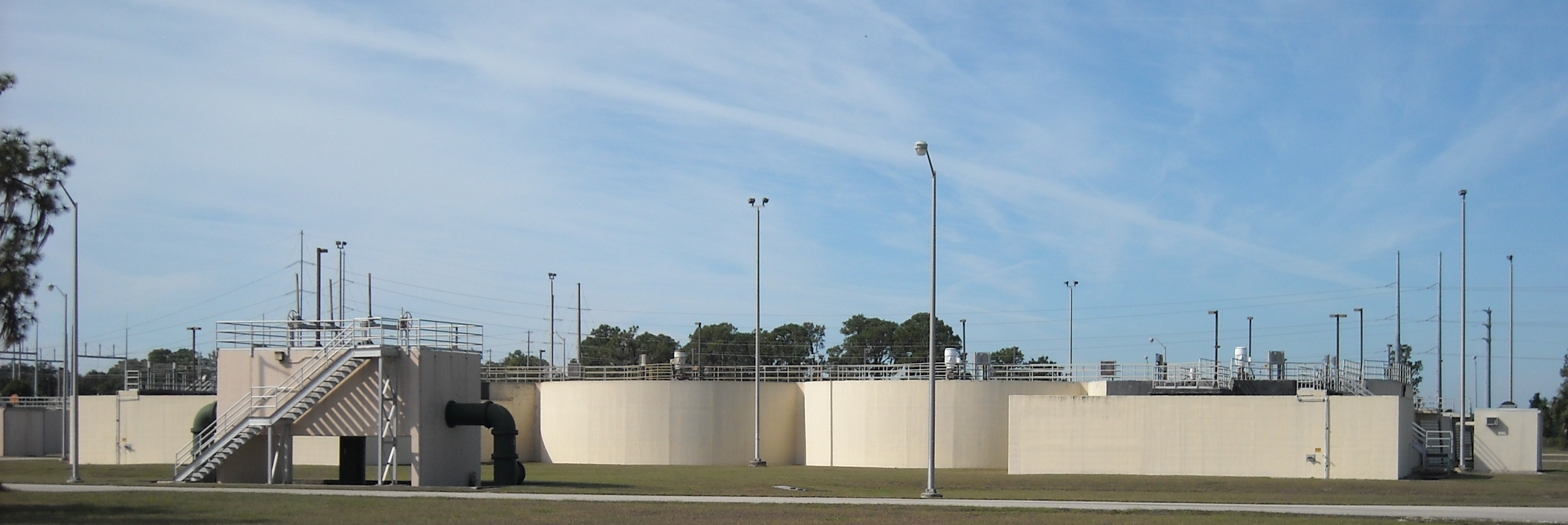 A picture of a waste water treatment plant